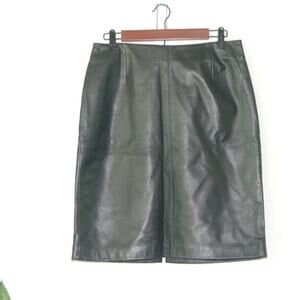Lord & Taylor Retro Designer Chic Luxury Black Leather Mini Skirt